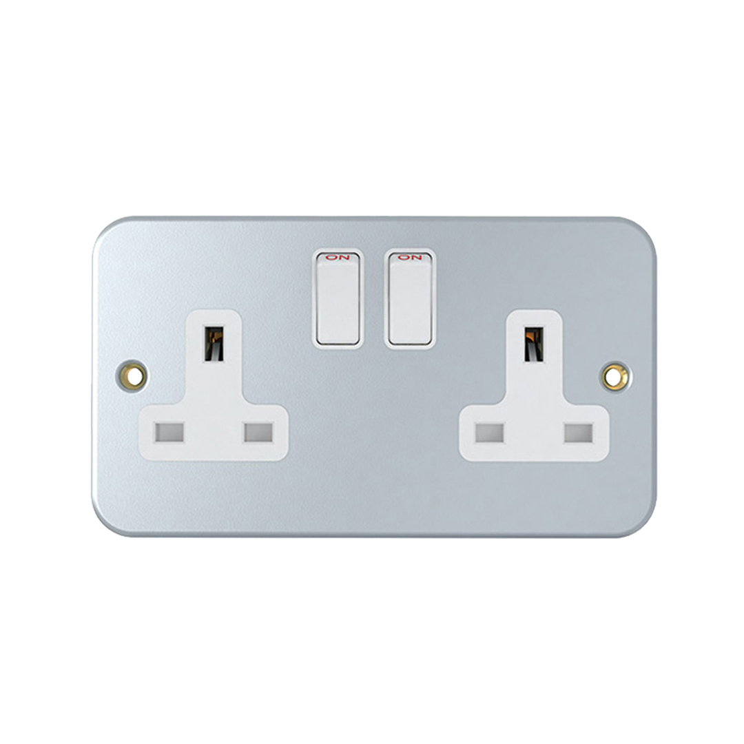 topex-13a-2-gang-metal-clad-switched-socket-with-box