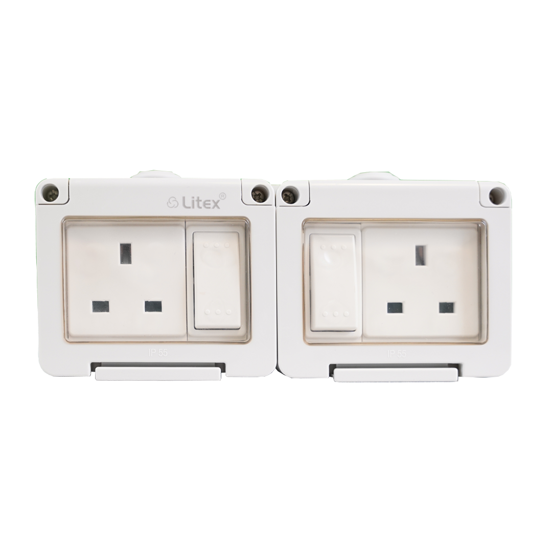 Presa Elettrica Doppia 13A Con Interruttore, Acciaio Rivestito Alluminio, 2 Gang, 79x139mm, Conforme BS1363